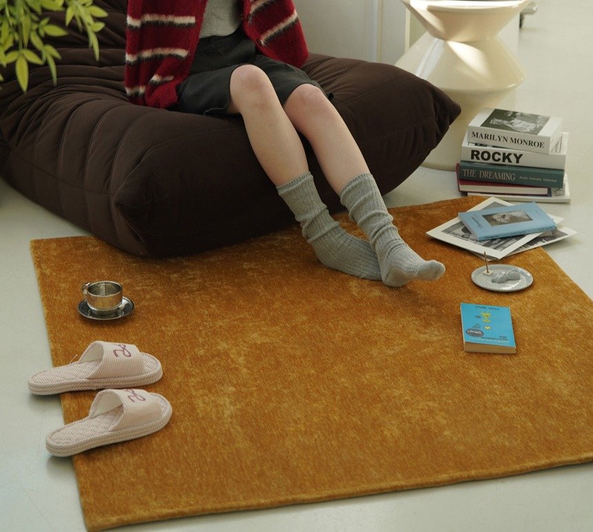 노크노크 셔닐 벨벳 컬러 방수 정사각 러그 상세 이미지 2